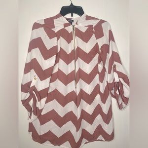 RUE 21 XL ZIP TOP 3/4 SLEEVES PINK AND WHITE